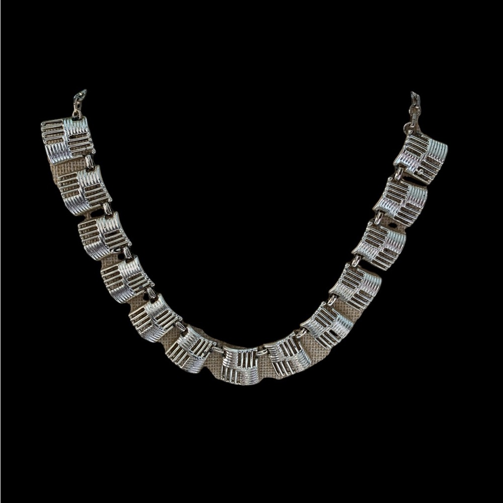 Pegasus Coro Gold-Tone Choker Necklace Vintage 1950s
